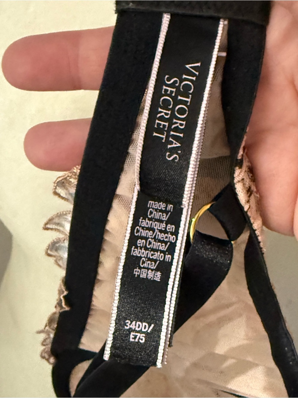 VICTORIA’S SECRET Very Sexy Bra and Garter Belt 34DD - Picture 16 of 16